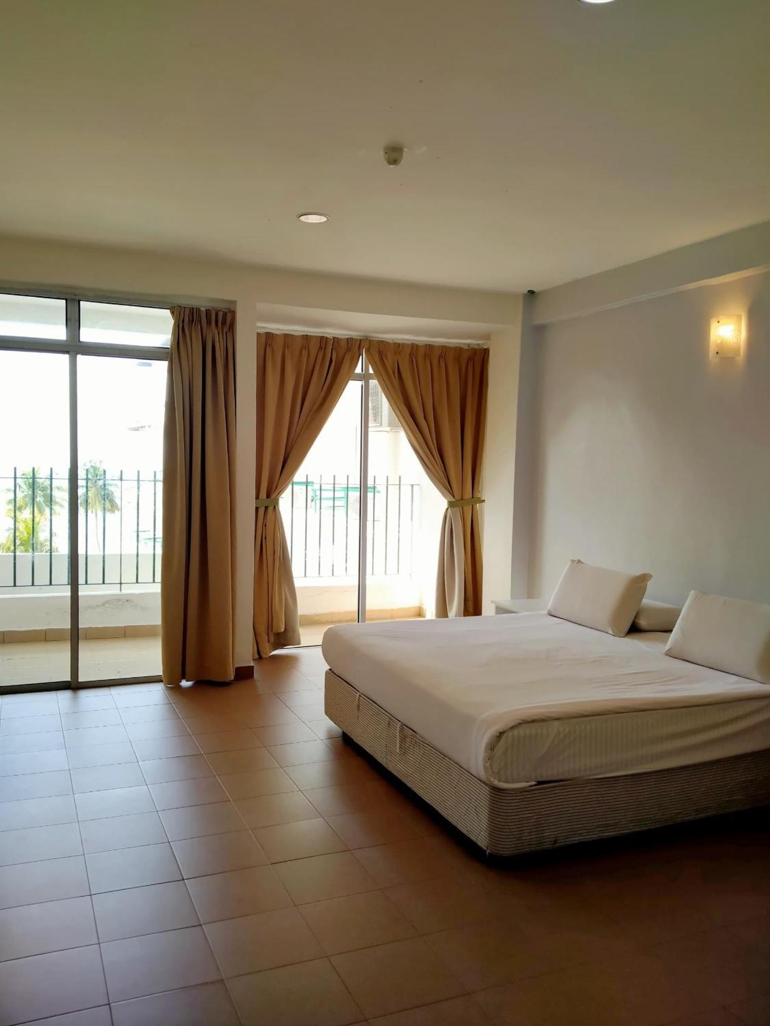 Akar Beach Resort พอร์ตดิ๊กสัน ภายนอก รูปภาพ