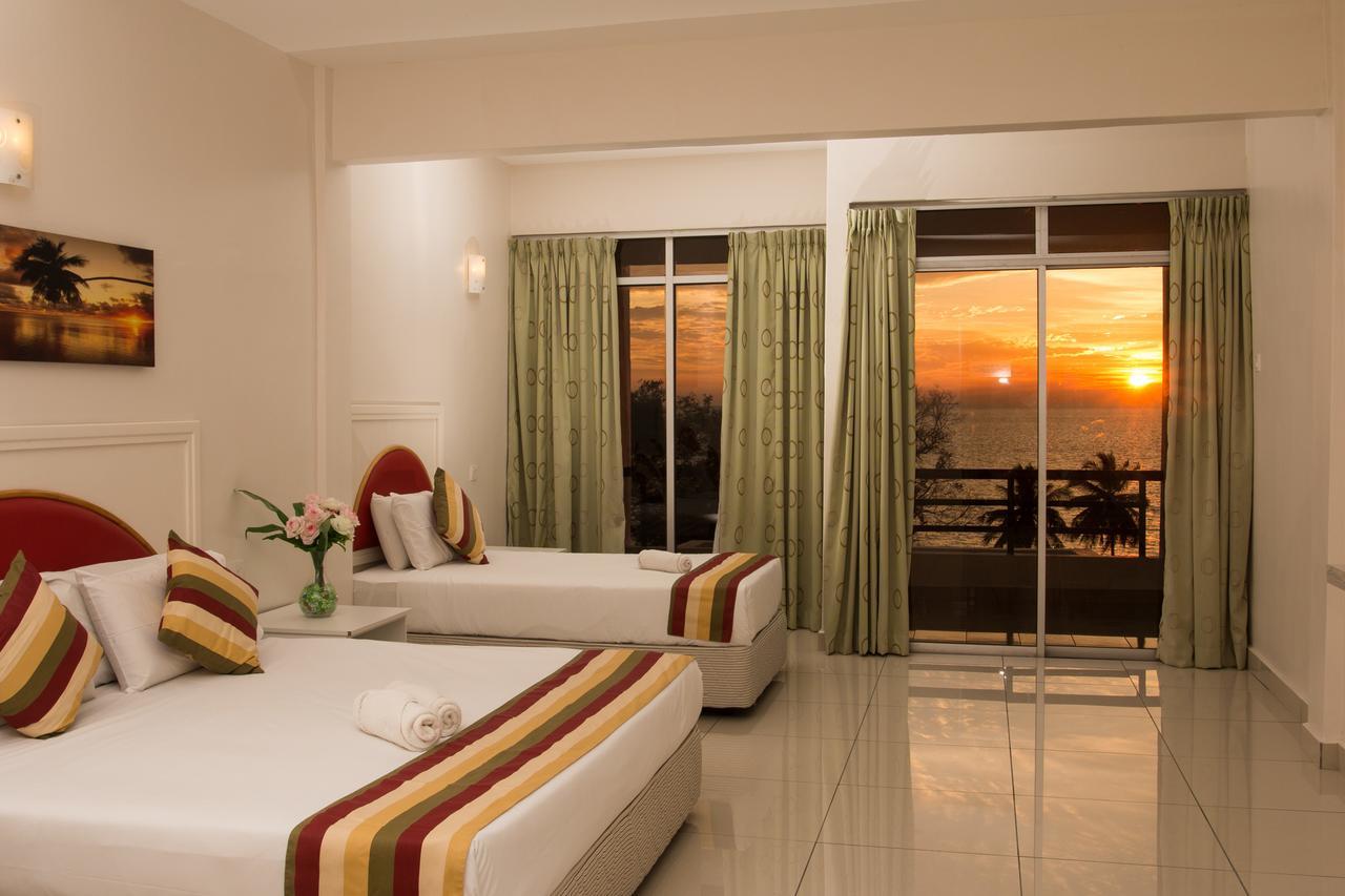 Akar Beach Resort พอร์ตดิ๊กสัน ภายนอก รูปภาพ